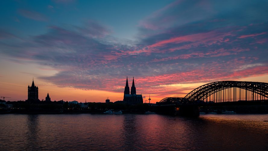 Kölner Dom (Rheinboulevard)